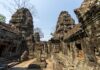 Dawne imperia nad Mekongiem: zapomniane królestwa północno‑wschodniej Tajlandii Ruiny świątyni Angkor Wat w Kambodży na tle zieleni